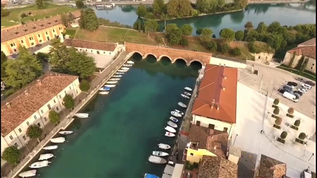 Fiori Sull'Acqua Apartments Peschiera del Garda Exterior photo